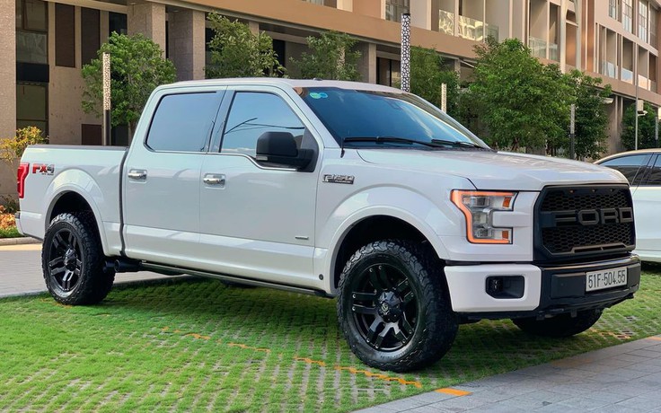 Bán tải Mỹ Ford F-150 rao giá hơn 2 tỉ đồng sau 7 năm sử dụng