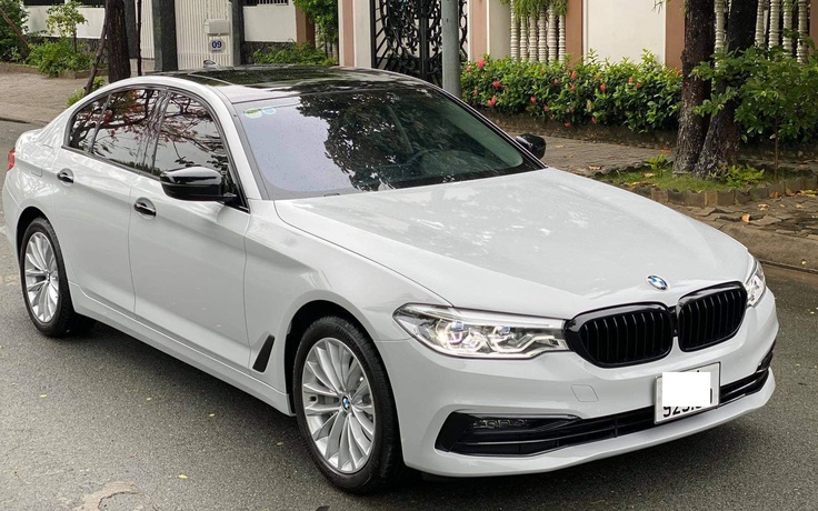 BMW 530i chạy 'lướt' giá rẻ hơn mua xe mới 500 triệu đồng