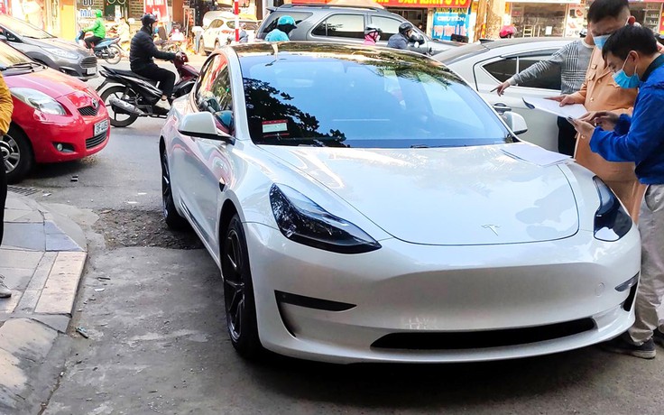 Thêm xe điện Tesla Model 3 giá hơn 3 tỉ đồng về Việt Nam