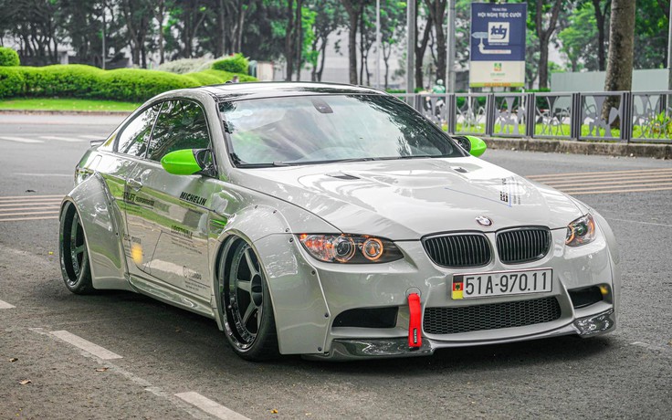 Chiếc BMW M3 2009 có tiền 'độ' gấp 3 lần tiền xe tại Việt Nam