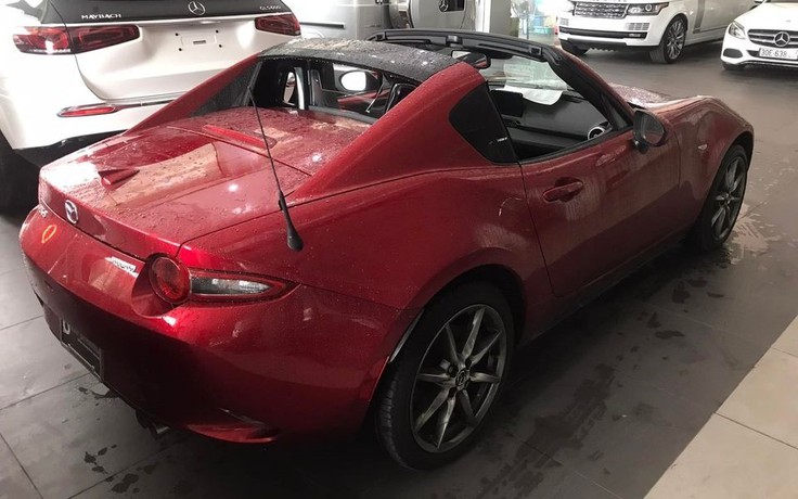 Xe 'dân chơi' Mazda MX-5 RF 2022 đầu tiên về Việt Nam