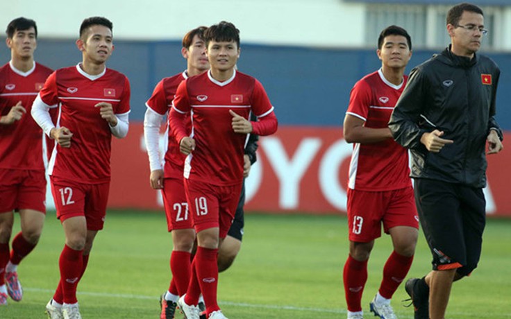Thủ tướng chúc đội tuyển Việt Nam thi đấu mạnh mẽ trong trận tứ kết
