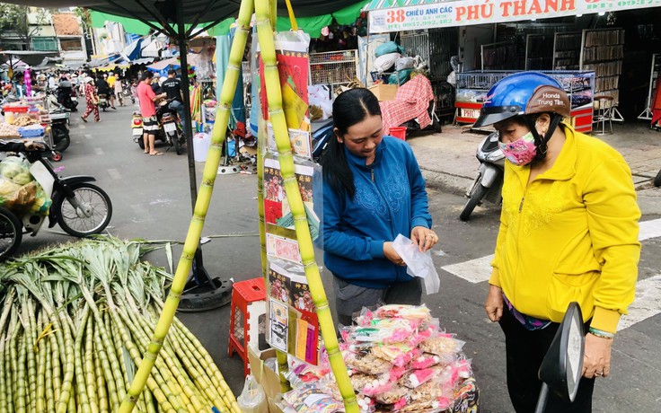 Thị trường vật phẩm cúng tiễn ông Táo đa dạng, giá mềm Thị trường vật phẩm cúng tiễn ông Táo đa dạng, giá mềm
