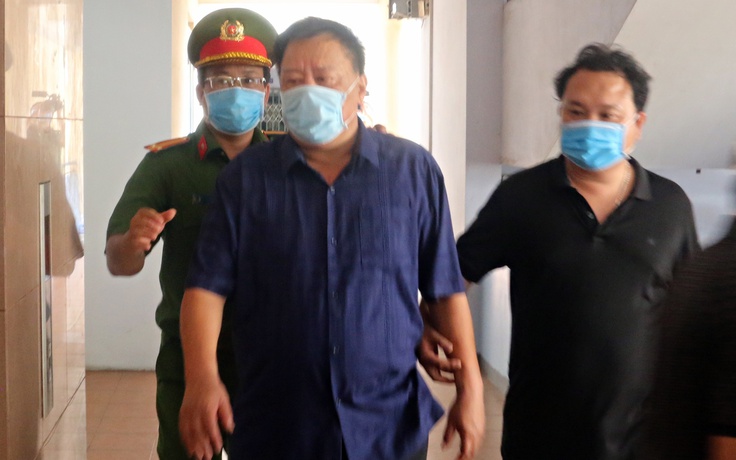 Khám xét nơi ở của nguyên Phó chủ tịch UBND tỉnh Khánh Hòa Đào Công Thiên