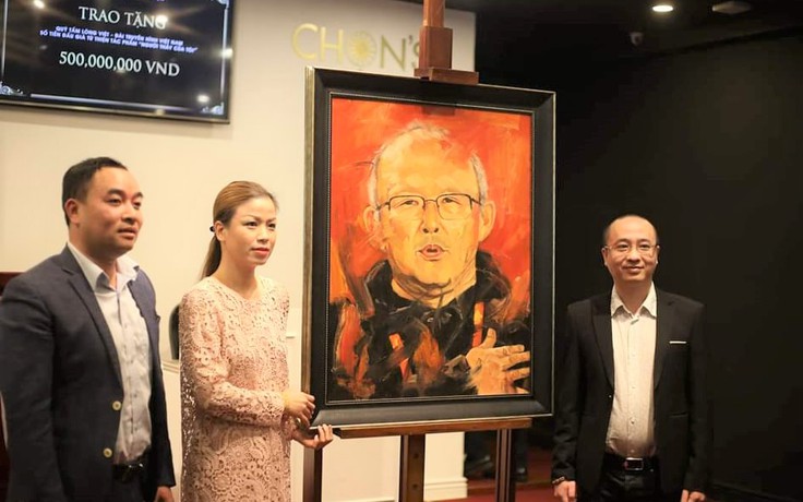 Bức tranh vẽ chân dung HLV Park Hang Seo bán đấu giá được 12.000 USD