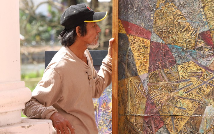 ‘Vườn tâm tưởng’ của Trần Văn Binh, lộ diện họa sĩ chẳng giống ai ở Quảng Nam
