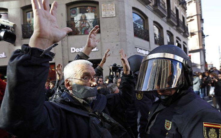 Biểu tình chống ‘luật bịt miệng’ ở Tây Ban Nha
