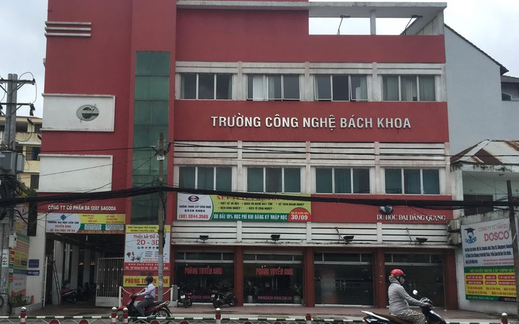 Trường trung cấp nghề đào tạo cả đại học