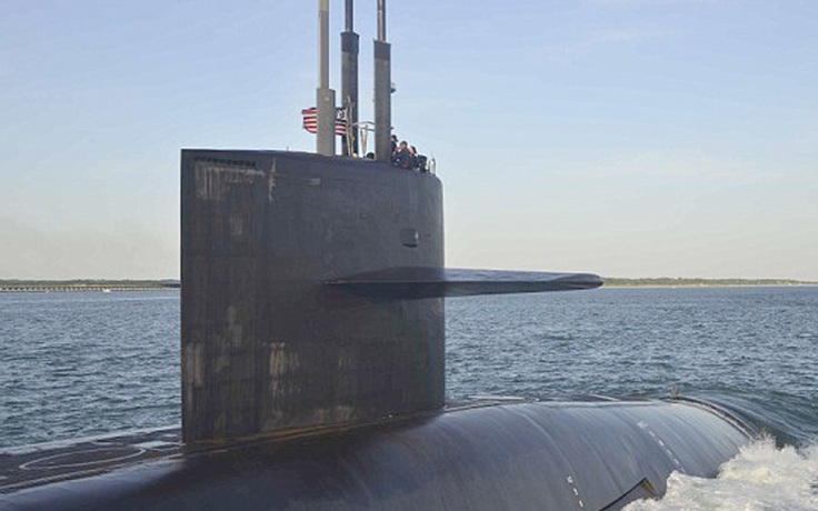 Thủy thủ tàu ngầm Mỹ quay lén nữ đồng đội