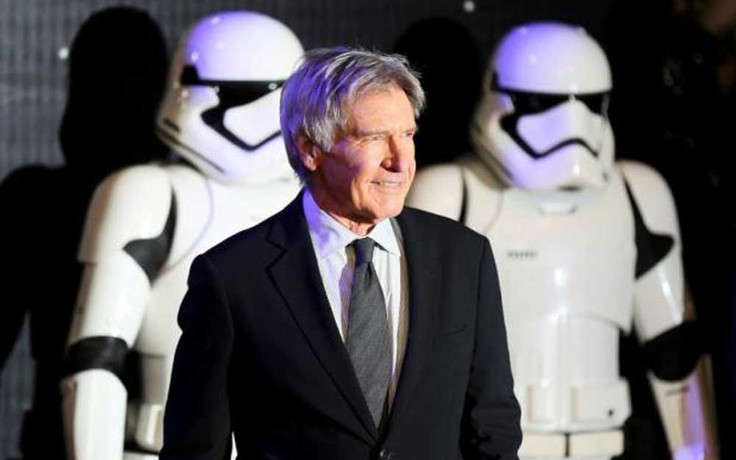 Harrison Ford đấu giá chiếc áo khoác huyền thoại trong 'Star War'