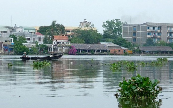 Sài Gòn, ngồi ngắm bầu sông và muôn tỉ thứ cần khám phá