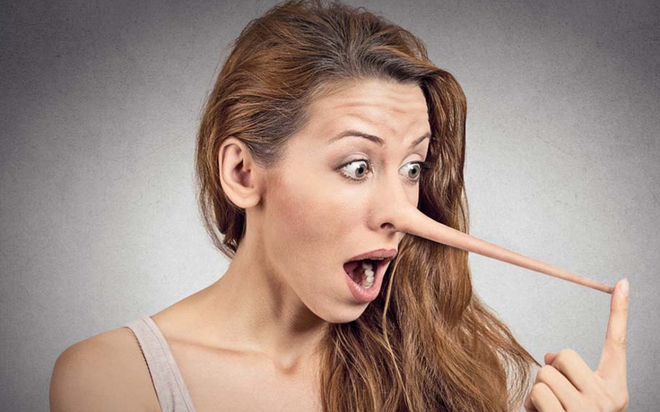8 tuyệt chiêu giúp bạn nhanh phát hiện kẻ nói dối trước mặt
