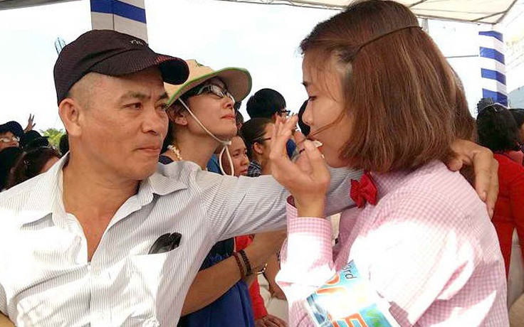Bịn rịn phút tàu Thanh niên Đông Nam Á - Nhật Bản rời Việt Nam