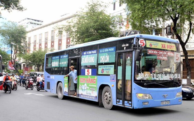 TP.HCM mở rộng quảng cáo trên 2.000 xe buýt