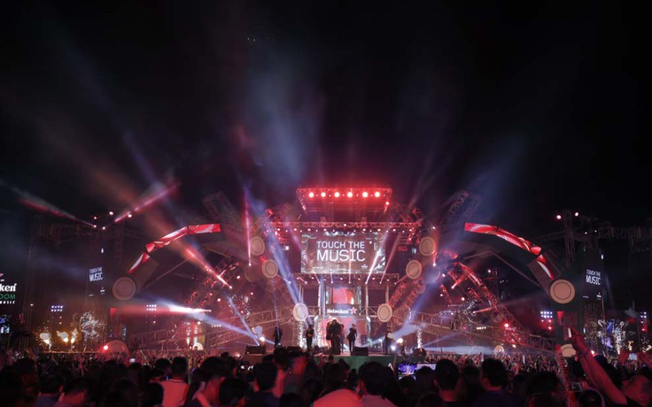 Tín đồ EDM sẵn sàng bùng nổ trải nghiệm chạm vào âm nhạc tại Đà Nẵng