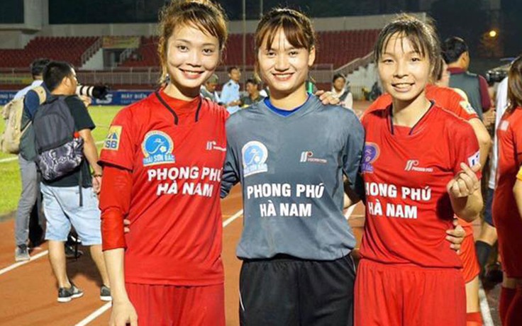Cầu thủ nữ Việt Nam đầu tiên ra nước ngoài thi đấu