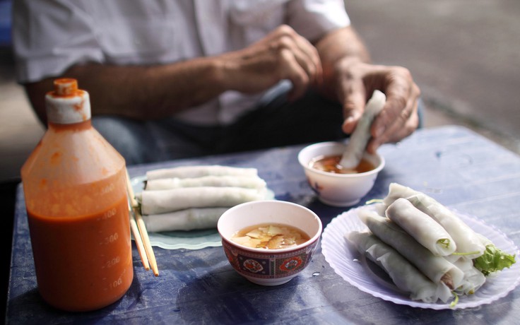 Chuyên gia ẩm thực Võ Quốc: 'Thức ăn nhanh Việt Nam có tầng sâu văn hóa'