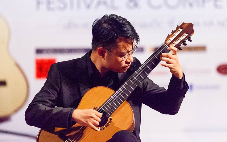 Nghệ sĩ guitar Vũ Hiển đại diện Tây Ban Nha dự Festival Huế 2020