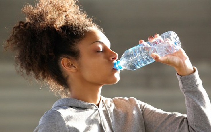Điều gì xảy ra với làn da khi bạn uống nước mỗi ngày?