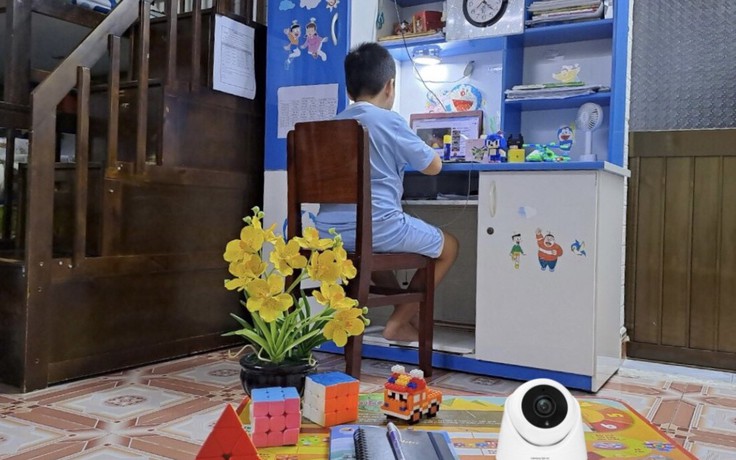 Lắp camera trong phòng riêng của con để giám sát?: Xâm phạm quyền tự do cá nhân