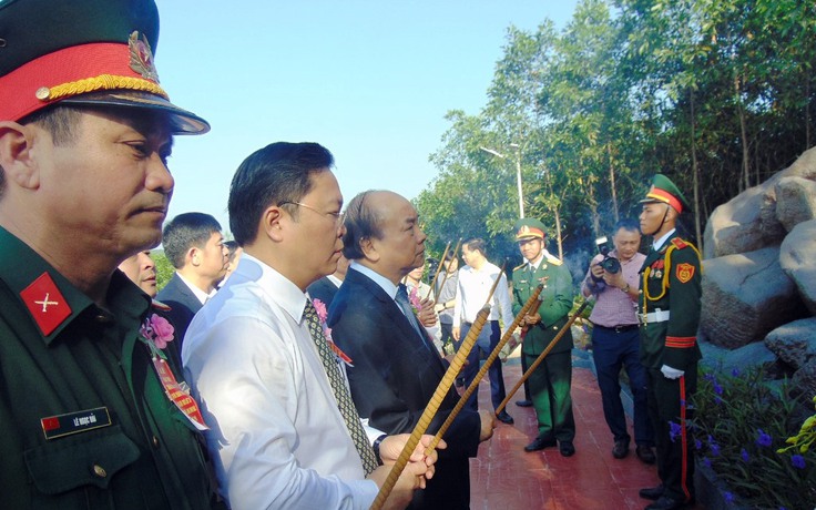Thủ tướng Nguyễn Xuân Phúc dự khánh thành đền thờ liệt sĩ tại quê nhà Quảng Nam