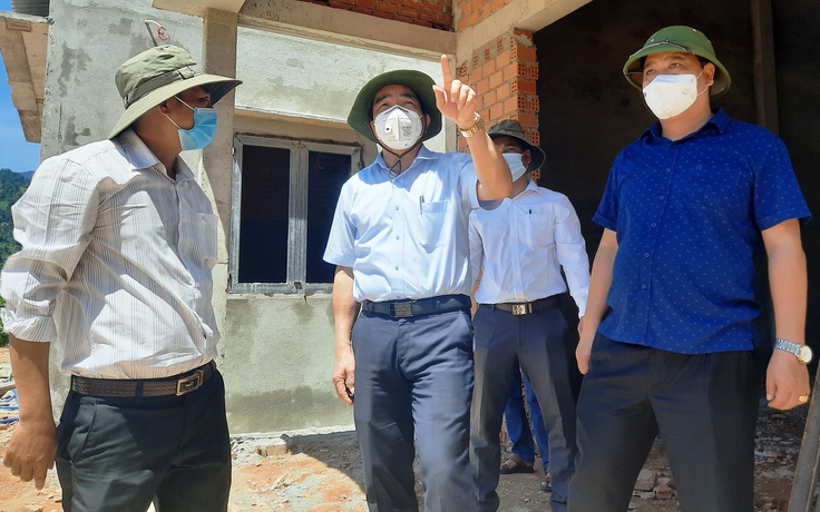 Quảng Nam: Khẩn trương dựng nhà cho dân vùng núi lở Phước Sơn trước mùa mưa bão
