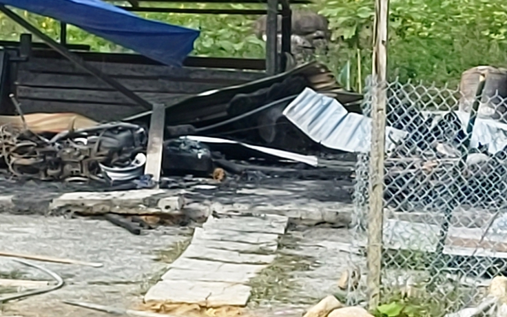 Quảng Nam: Cháy nhà trong đêm, hai vợ chồng cô giáo trẻ tử vong