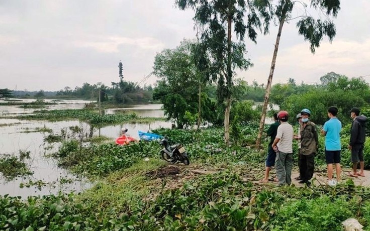 Buổi sáng tang tóc ở Quảng Nam: Tìm thấy 6 thi thể bị mưa lũ cuốn trôi