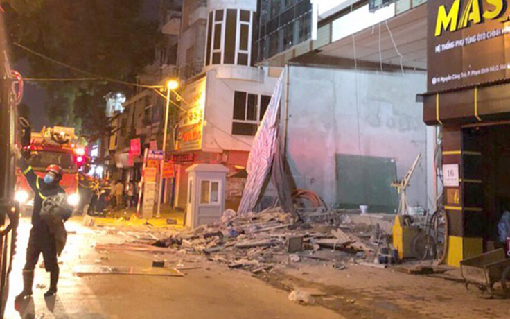 Khởi tố điều tra vụ rơi thang nâng khiến 4 người tử vong tại Hà Nội