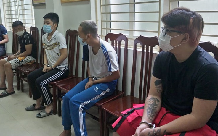 Khởi tố vụ 4 thanh niên cướp xe máy của nữ lao công Hà Nội