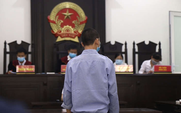Hà Nội: Đâm chết học sinh cùng trường, nam sinh lớp 9 lãnh án 8 năm tù