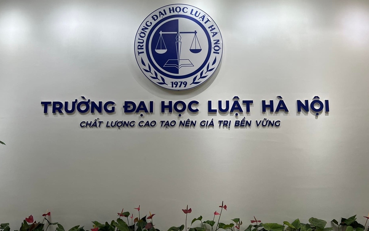 Công an Hà Nội thụ lý vụ trưởng khoa ĐH Luật Hà Nội bị ‘tố’ cưỡng bức tình dục