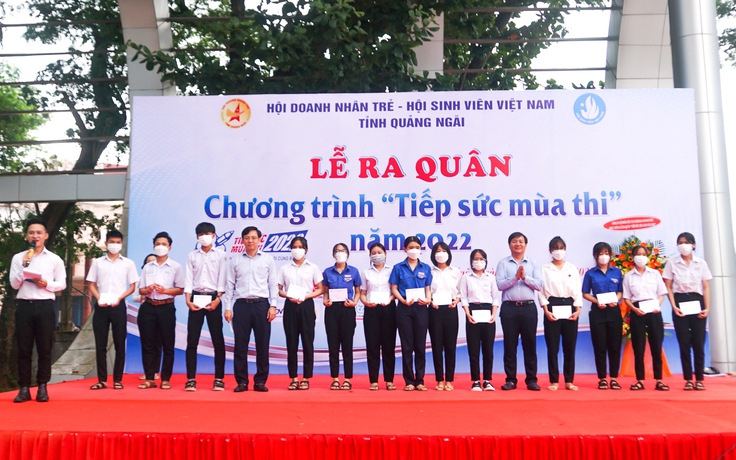 Công ty CP lọc hóa dầu Bình Sơn hỗ trợ ‘Tiếp sức mùa thi’ năm 2022