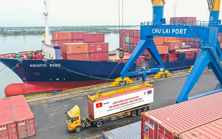 Đầu tư bến cảng 5 vạn tấn tạo đà phát triển dịch vụ logistics miền Trung