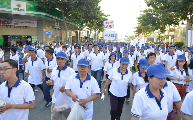 Đi bộ Lawrence S. Ting: Những bước chân chia sẻ