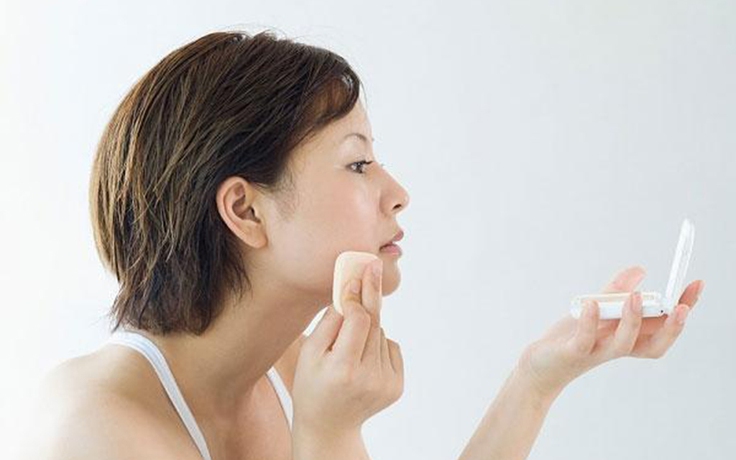 Tư vấn từ chuyên gia: Mỹ phẩm có SPF chống nắng được không?