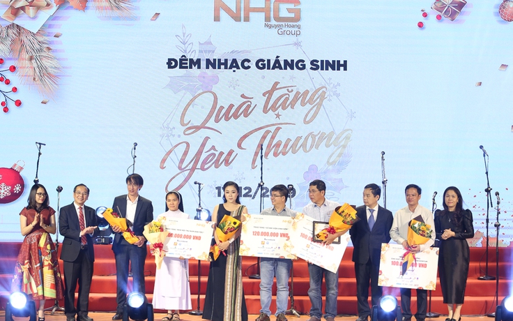 Gần 2.000 khán giả hòa nhịp cùng đêm nhạc Giáng sinh NHG