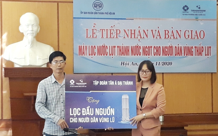 Tân Á Đại Thành: Lọc nước sinh hoạt cho người dân vùng lũ Hội An