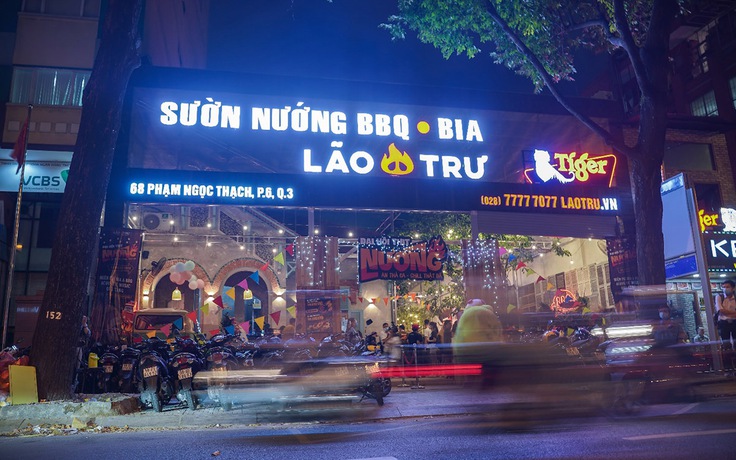 Cắm trại ngay giữa lòng Sài Gòn tại ‘Đại hội thịt nướng’