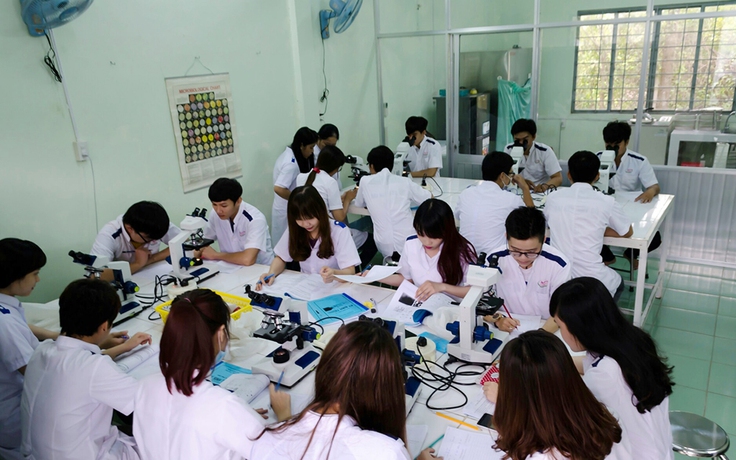 Cùng Trường đại học Tây Đô hiện thực hóa ước mơ thành dược sĩ