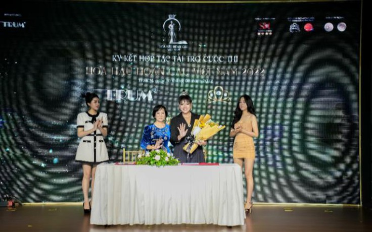 Nghệ nhân Hồ Thanh Hương xúc động tại họp báo Hoa hậu Hoàn cầu Việt Nam