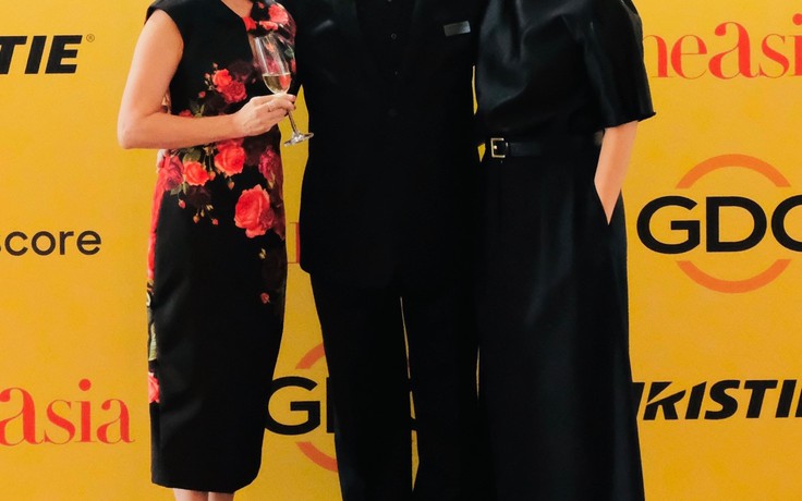 Bà Đinh Thị Thanh Hương nhận giải nhà phát hành của CineAsia năm 2022