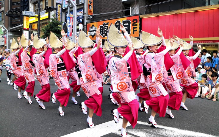 Người Nhật biểu diễn múa truyền thống tại Lễ hội văn hóa ở Việt Nam