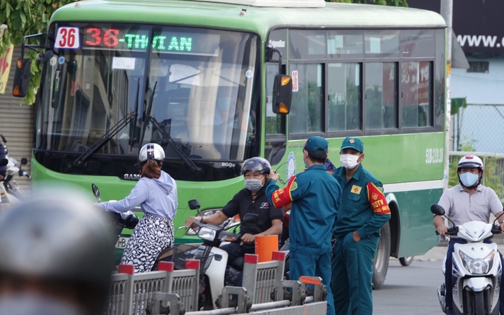 Giãn cách xã hội Gò Vấp (TP.HCM): Xe buýt, xe khách được đi qua, nhưng không dừng đỗ