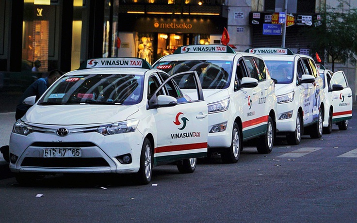 TP.HCM cho phép 400 xe taxi được hoạt động để chở bệnh nhân