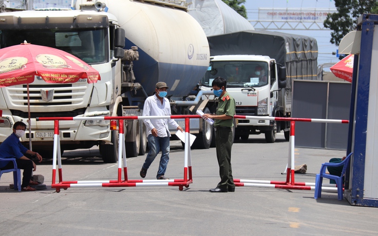 Bình Thuận: Đưa bớt người dân trong khu phong tỏa phòng Covid-19 đi cách ly tập trung
