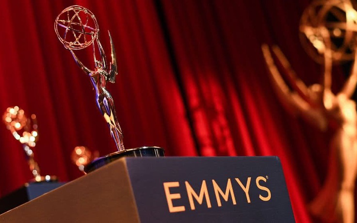 Nghệ sĩ nhận giải Emmy 2020 từ… phòng ngủ?