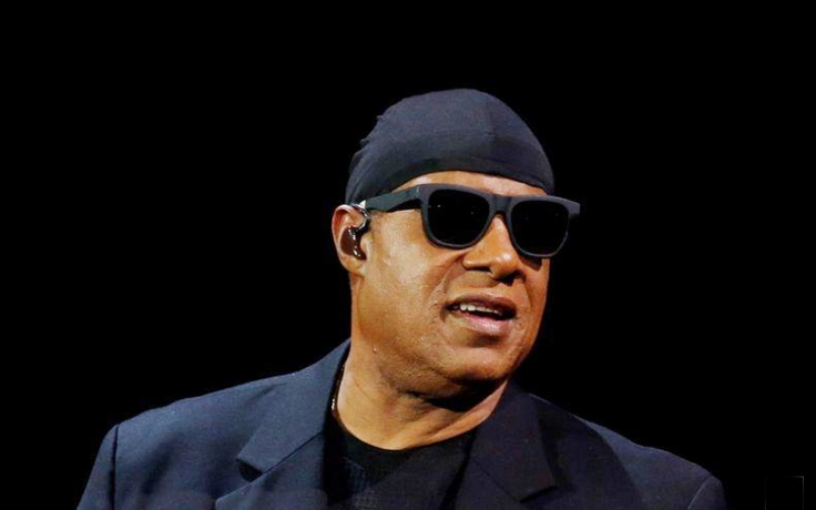 Danh ca Stevie Wonder phát hành 2 ca khúc về tình yêu và sự đoàn kết