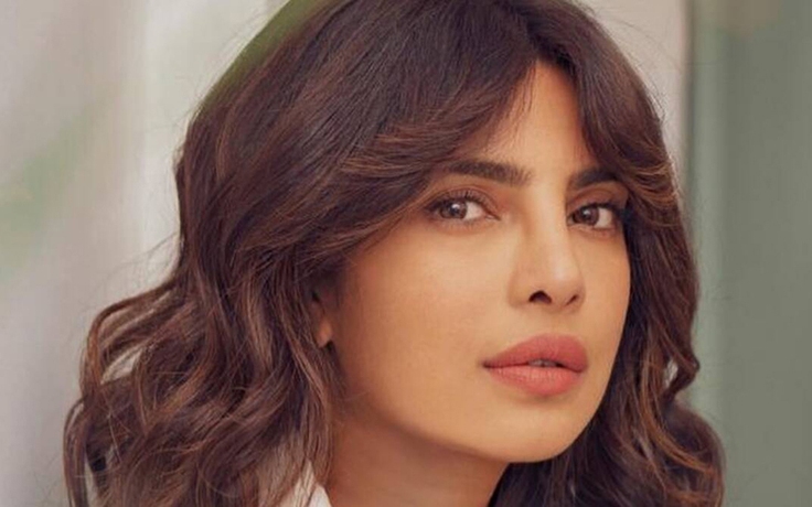 Hoa hậu Thế giới Priyanka Chopra kêu gọi giúp Ấn Độ vượt qua đại dịch Covid-19