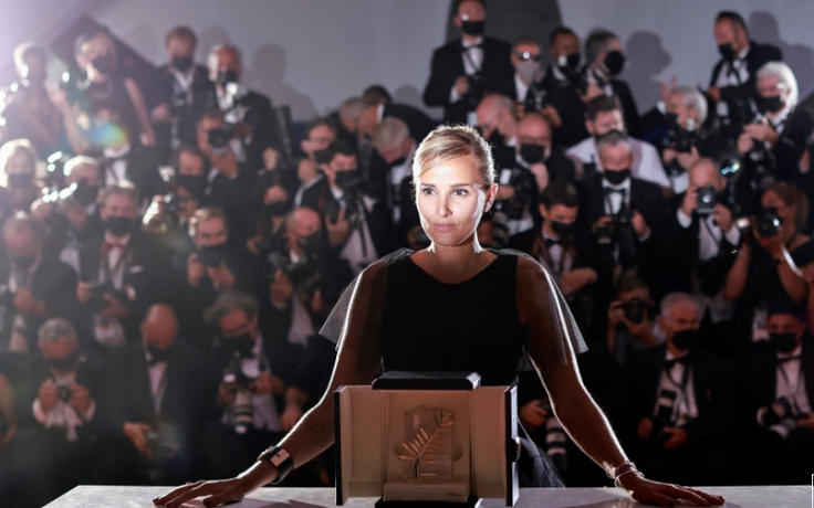 Phim ‘Titane’ gây tranh cãi của nữ đạo diễn Pháp đoạt Cành cọ vàng LHP Cannes 2021
